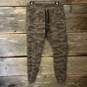 ZYIA Camouflage Joggers
